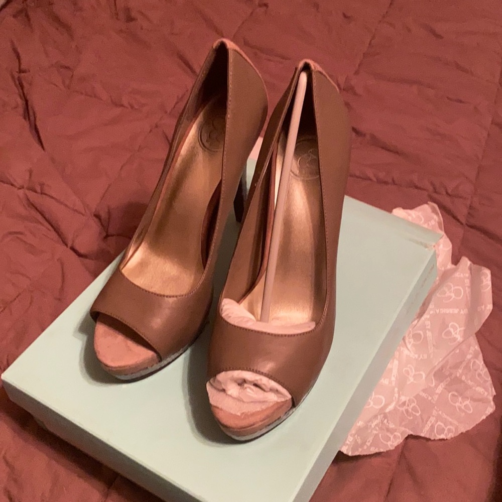 Jessica Simpson high heels, taupe and snakeskin trim, 8.5